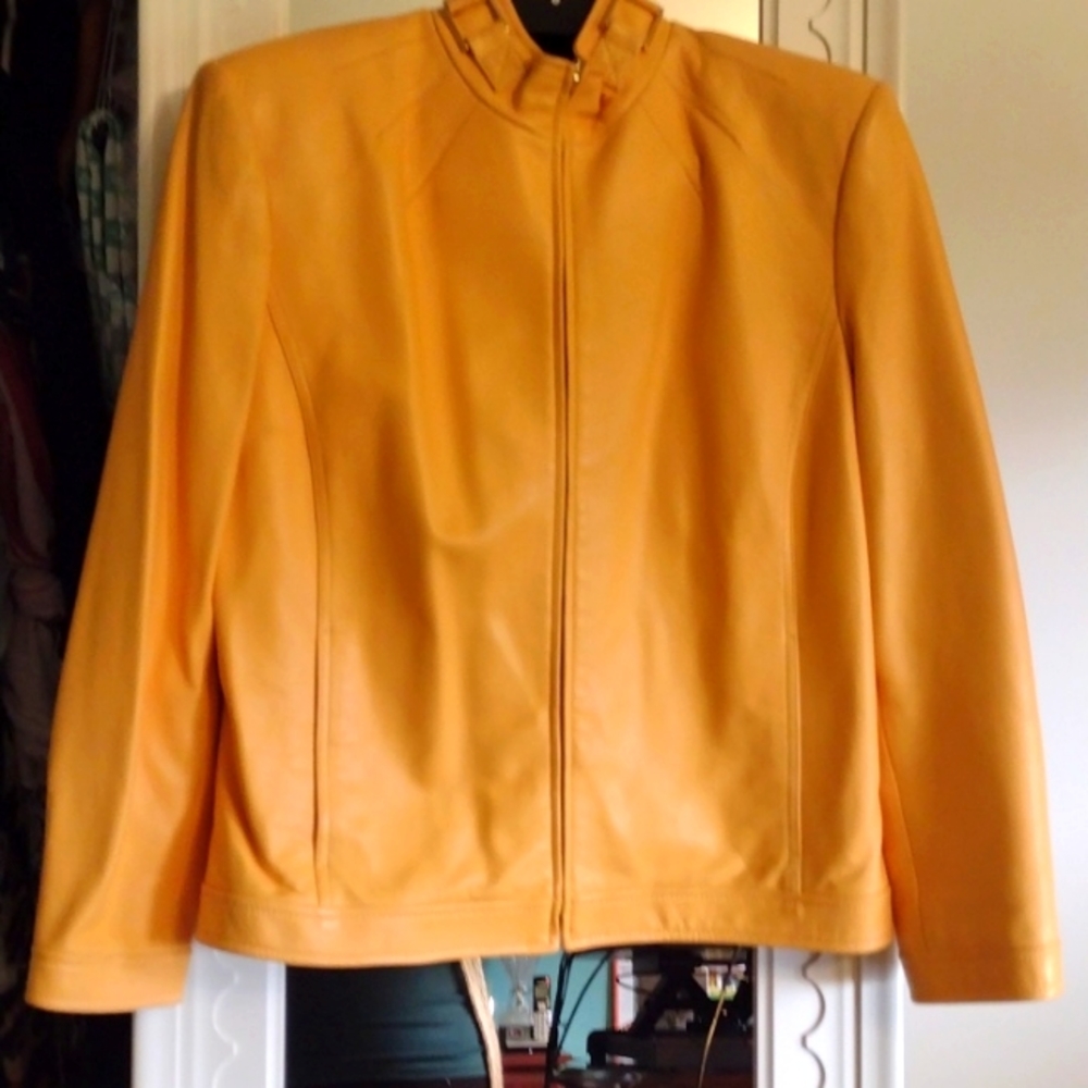 Leather St. John Sport Jacket size M